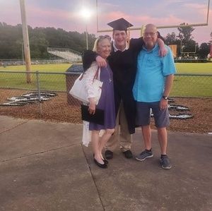 Meet your Posher, Debbie